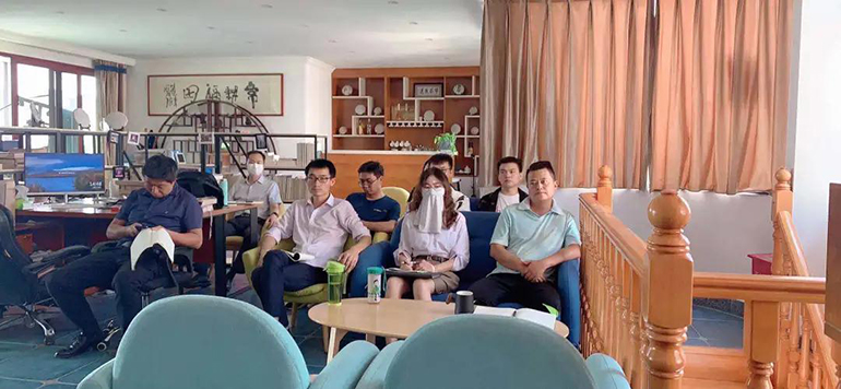 云南海泰廌合律师事务所召开第九期律师行业突出问题专项治理学习会议
