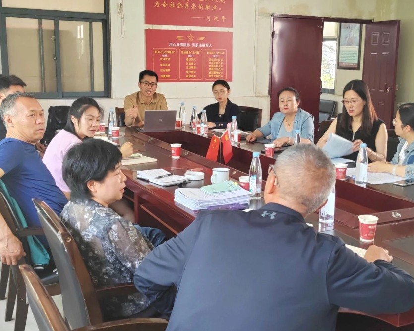 廌合动态 | 我所与海泰财务协同官渡社区开展集体经济组织章程修订及成员身份认定工作