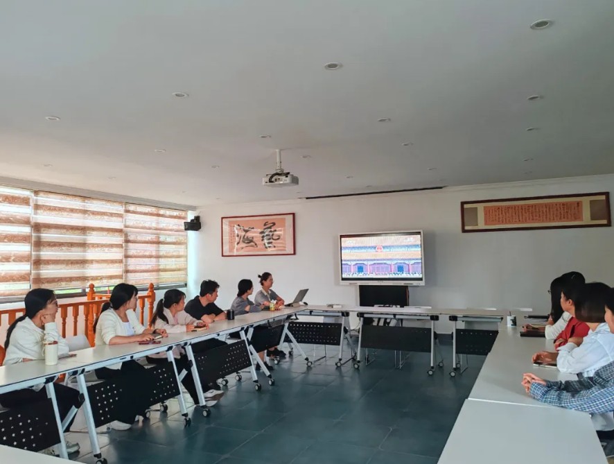 铭记历史，共创未来——海泰财务员工集体观看“纪念中国人民抗日战争暨世界反法西斯战争胜利80周年大会”